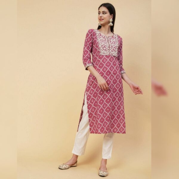 Women Printed Viscose Rayon Straight kurta, Pink White