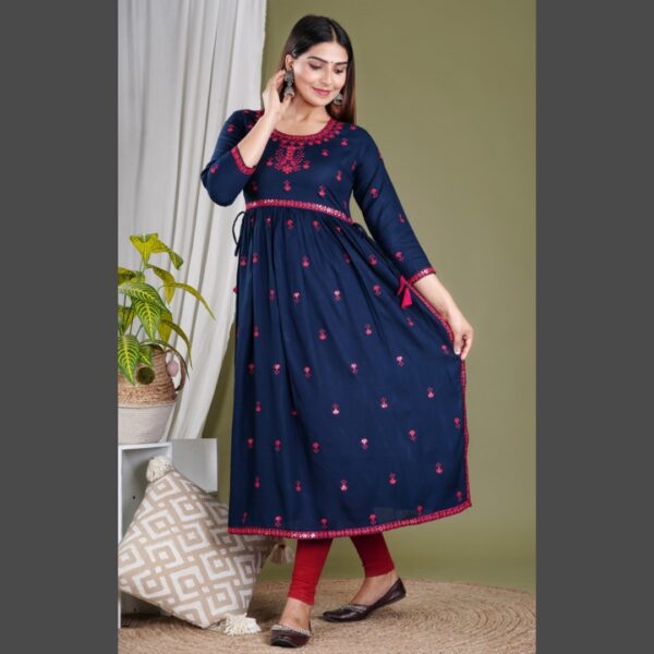 Women Embroidered Viscose Rayon Trail Cut Kurta, Blue