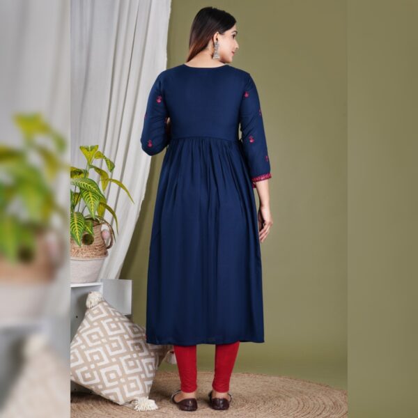 Women Embroidered Viscose Rayon Trail Cut Kurta, Blue - Image 2