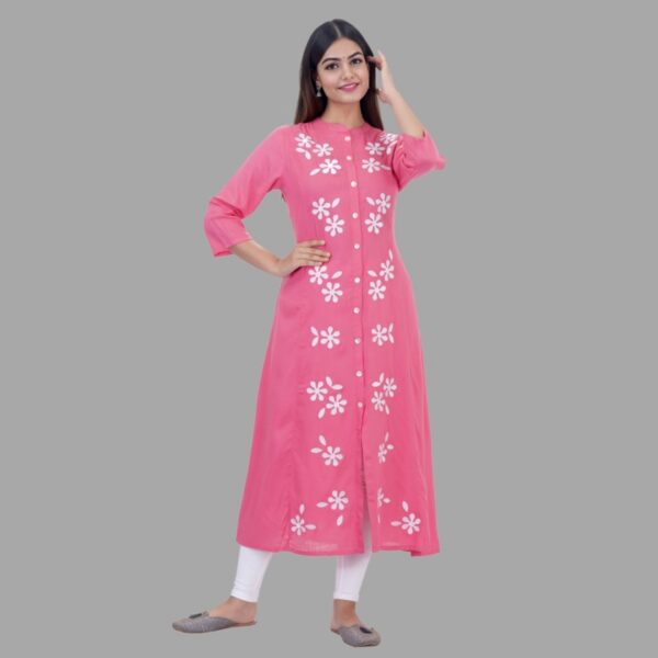 Women Embroidered Viscose Rayon Anarkali kurta, Pink