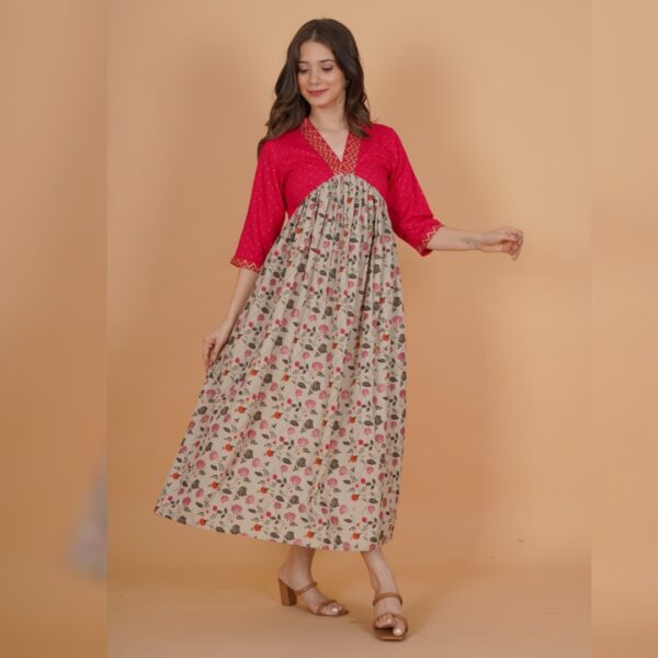 Women Floral Print Viscose Rayon Flared Kurta, Multicolor