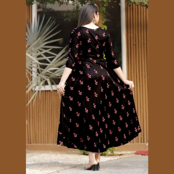 Women Floral Print Viscose Rayon Anarkali kurta, Black, Pink, Yellow - Image 2