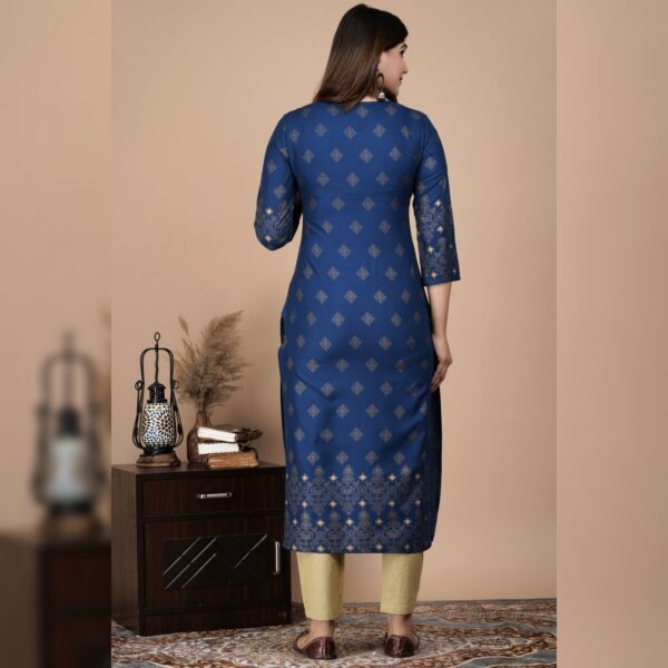 Women Embroidered Cotton Rayon, Straight kurta, Blue - Image 2