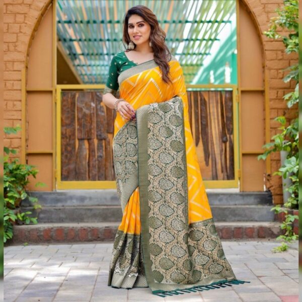 Woven Kanjivaram Art Silk Saree, Yellow and Green - Image 2