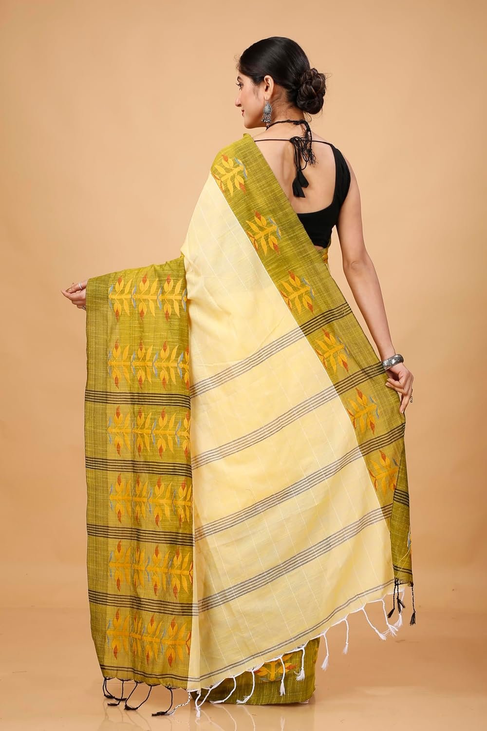 Women's Traditional Bengal Tant Pure Cotton Tant Saree Without Blouse Piece Color
yellow and green border - Image 2