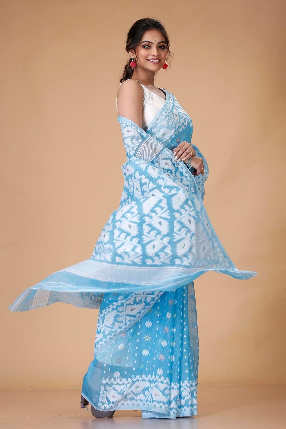 Women's Dhakai Jamdani Bengal Pure Cotton Handloom Saree without Blouse Piece colour
sky blue